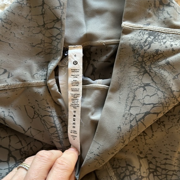 Lululemon leggings - Picture 2 of 2